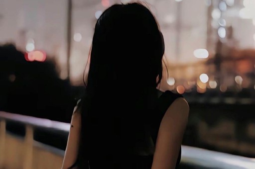 被禁关活该！140万美女网红摆拍被央媒怒批目前仍未道歉