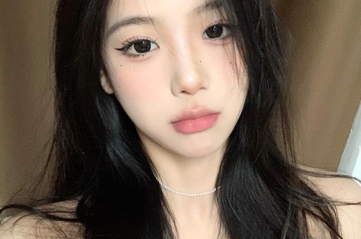 鹿晗被曝出轨！醉酒和女网红躺床上私密照片泄露关晓彤遭牵连